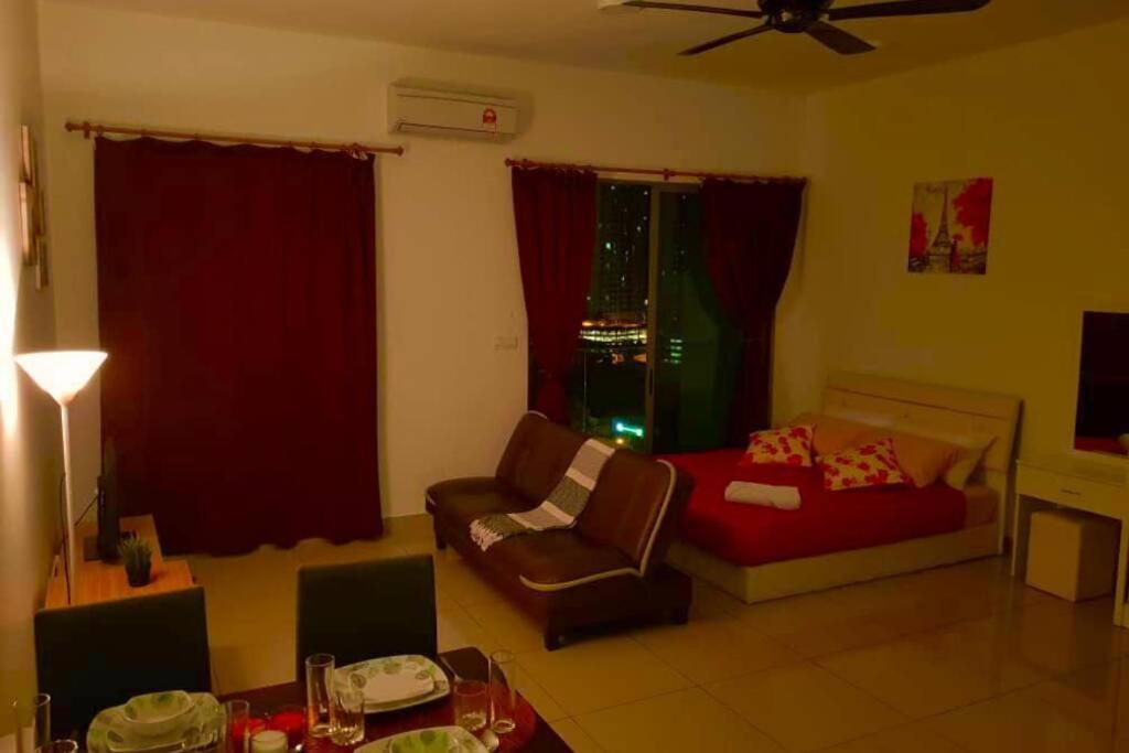 Cosy Studio Netflix Selfcheckin Cyberjaya 1 Appartement Buitenkant foto